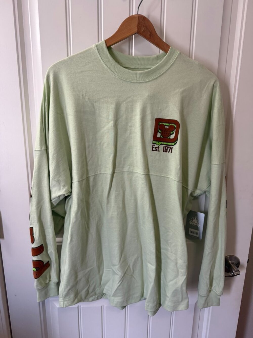 Disney Eats Mickey Ice Cream Sandwich Spirit Jersey Medium NWT